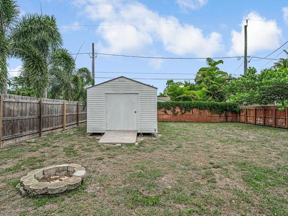 720 N Ocean Breeze, Lake Worth Beach FL 33460