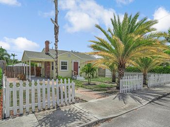 720 N Ocean Breeze