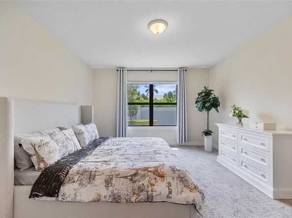 2960 Shortleaf Ave, Oakland Park FL 33311