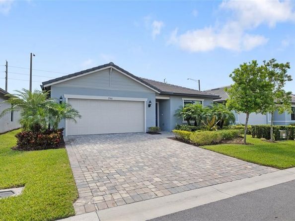 2960 Shortleaf Ave, Oakland Park FL 33311