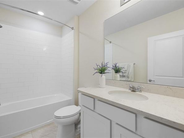 2960 Shortleaf Ave, Oakland Park FL 33311