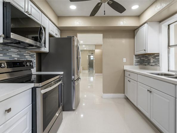 3610 NW 9th Ct, Lauderhill FL 33311