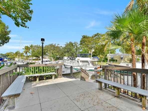 1000 River Reach Dr 215, Fort Lauderdale FL 33315