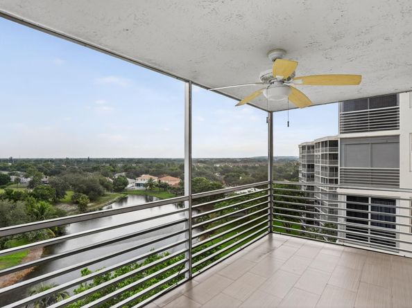 3499 Oaks Way 909, Pompano Beach FL 33069