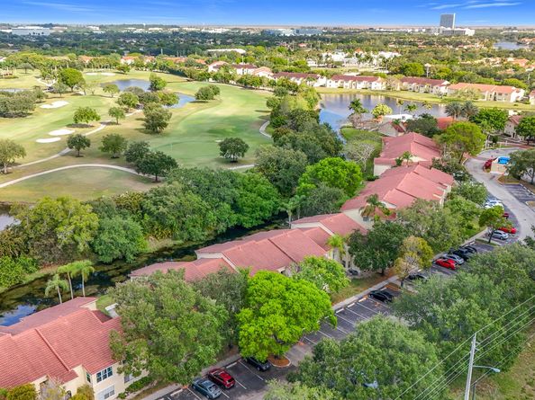 595 Vista Isles Drive 1926, Sunrise FL 33325