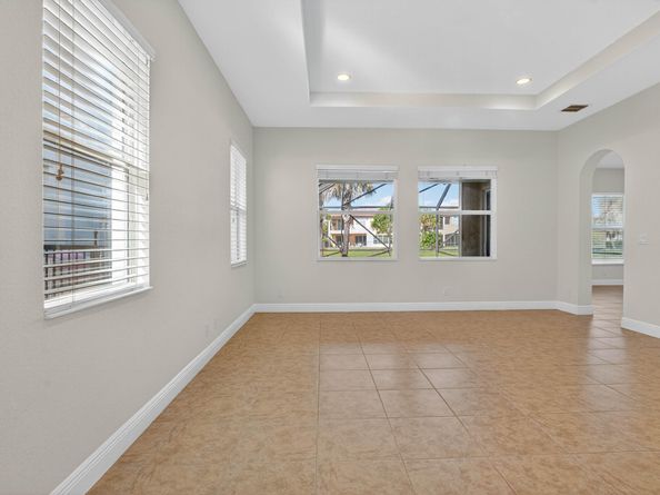 8213 NW 121 Way, Parkland FL 33076
