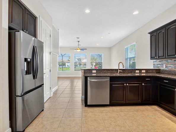 8213 NW 121 Way, Parkland FL 33076