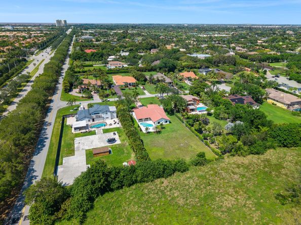 12360 NW 9 St, Plantation FL 33325