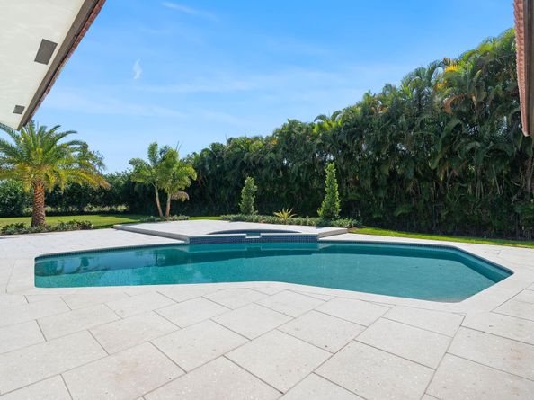 12360 NW 9 St, Plantation FL 33325