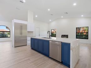 12360 NW 9 St, Plantation FL 33325