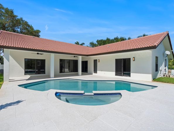 12360 NW 9 St, Plantation FL 33325