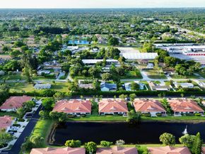 5096 N La Sedona Circle, Delray Beach FL 33484