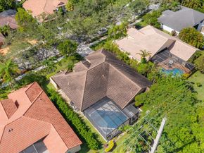 1115 Creekford Dr, Weston FL 33326