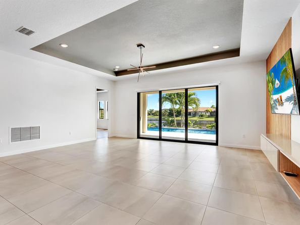 3128 Streng Lane, Royal Palm Beach FL 33411