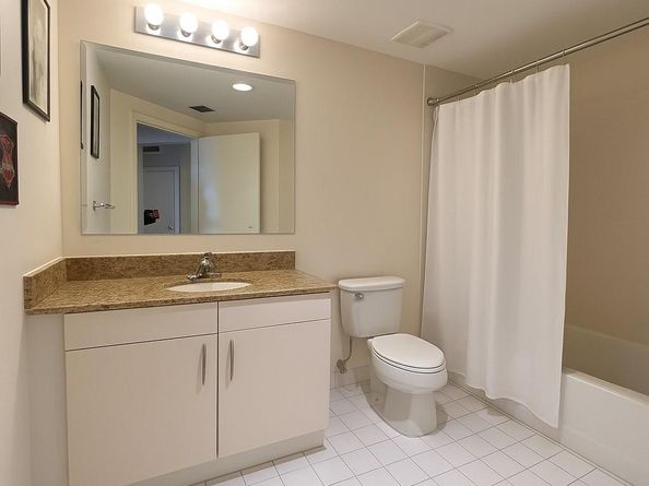 7280 SW 90th St 304, Miami FL 33156