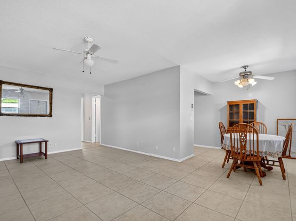 162 Easthampton G, West Palm Beach FL 33417