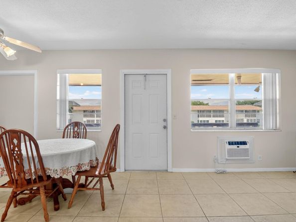 162 Easthampton G, West Palm Beach FL 33417
