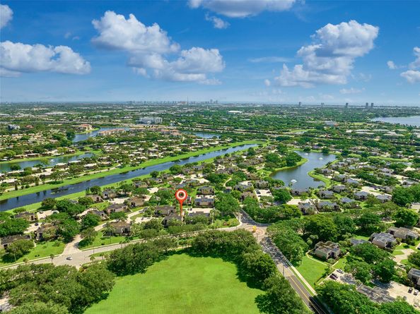 5905 59th Way, West Palm Beach FL 33409