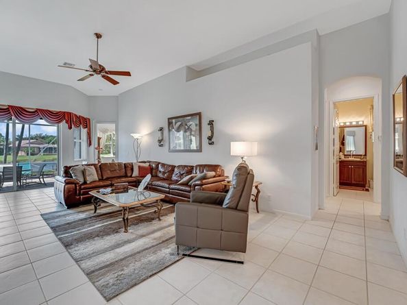 8883 Via Tuscany Drive, Boynton Beach FL 33472
