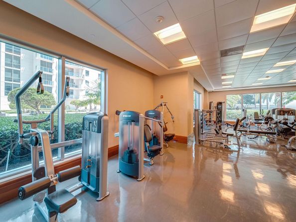 1050 Brickell Ave 2302, Miami FL 33131