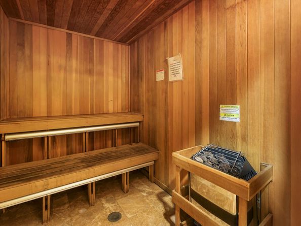 1050 Brickell Ave 2302, Miami FL 33131