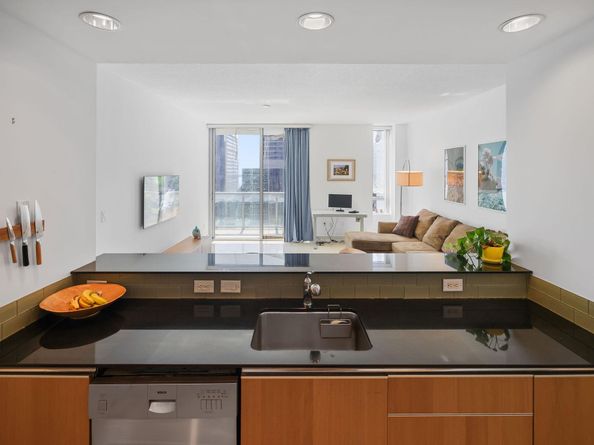 1050 Brickell Ave 2302, Miami FL 33131