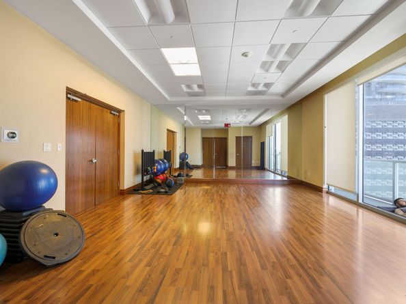 1050 Brickell Ave 2302, Miami FL 33131