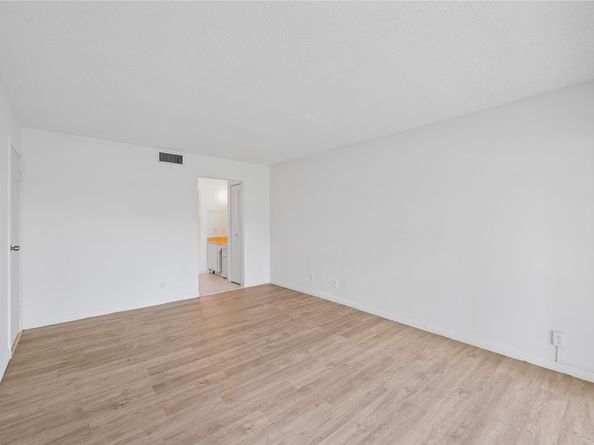 8105 NW 61st St A206, Tamarac FL 33321