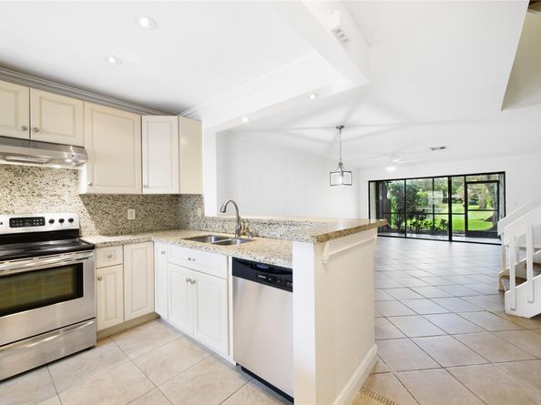 3755 Carambola Cir N 3755, Coconut Creek FL 33066