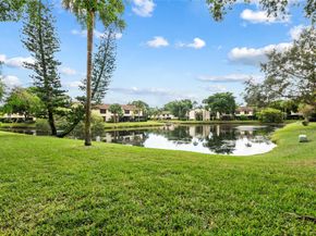 3755 Carambola Cir N 3755, Coconut Creek FL 33066