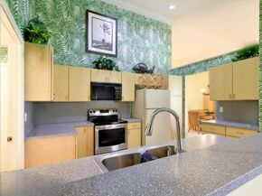 10148 Aspen Way, Palm Beach Gardens FL 33410