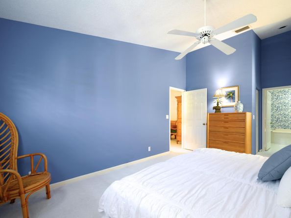 10148 Aspen Way, Palm Beach Gardens FL 33410