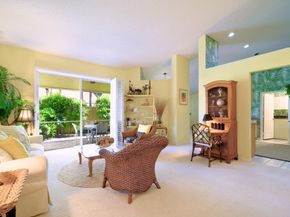 10148 Aspen Way, Palm Beach Gardens FL 33410