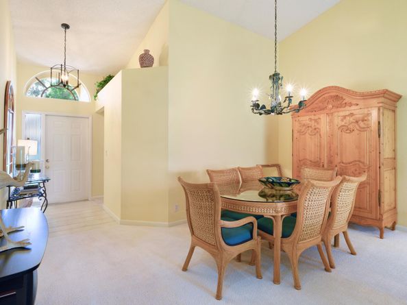 10148 Aspen Way, Palm Beach Gardens FL 33410