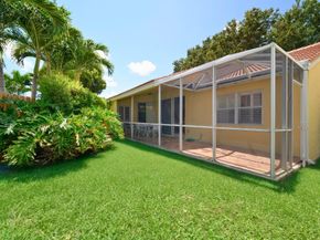 10148 Aspen Way, Palm Beach Gardens FL 33410