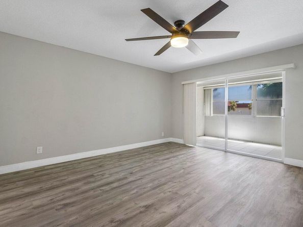 12003 Poinciana Boulevard 205, Royal Palm Beach FL 33411