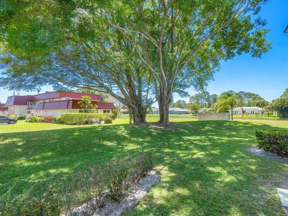 12003 Poinciana Boulevard 205, Royal Palm Beach FL 33411