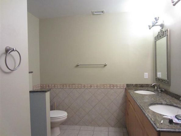 802 Garnet Cir, Weston FL 33326
