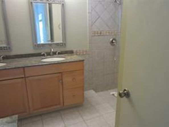 802 Garnet Cir, Weston FL 33326