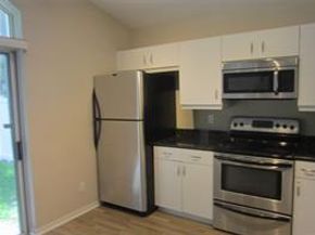 802 Garnet Cir, Weston FL 33326