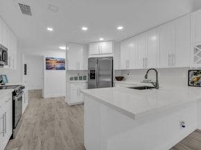 9157 Magnolia Ct, Davie FL 33328