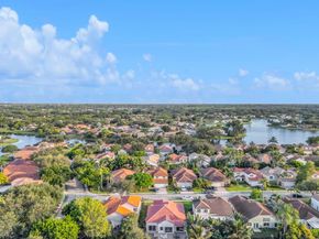 9157 Magnolia Ct, Davie FL 33328