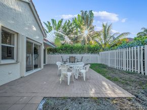 9157 Magnolia Ct, Davie FL 33328