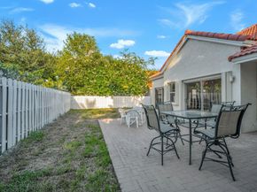 9157 Magnolia Ct, Davie FL 33328