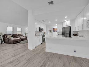 9157 Magnolia Ct, Davie FL 33328
