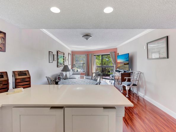 8820 SW 132nd Place 302dS, Miami FL 33186