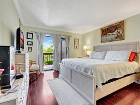8820 SW 132nd Place 302dS, Miami FL 33186