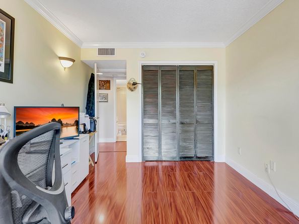 8820 SW 132nd Place 302dS, Miami FL 33186