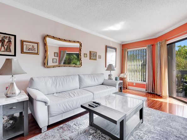 8820 SW 132nd Place 302dS, Miami FL 33186