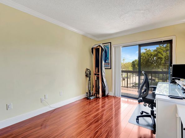 8820 SW 132nd Place 302dS, Miami FL 33186